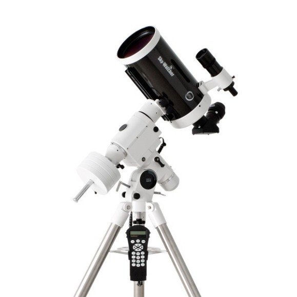 Maksutov-Cassegrain SkyWatcher 150/1800mm telescope with HEQ5 Pro GoTo mount